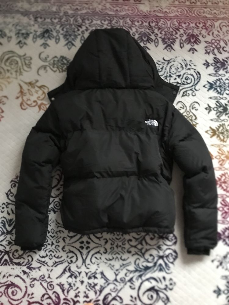 Kurtka S/M North Face Nowa