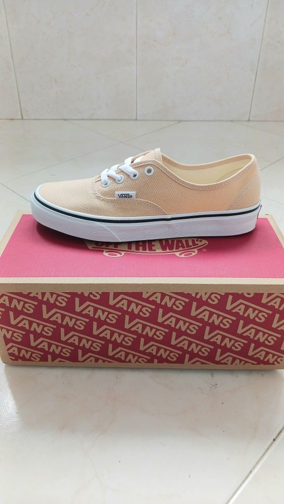 Sapatilhas Vans Novas