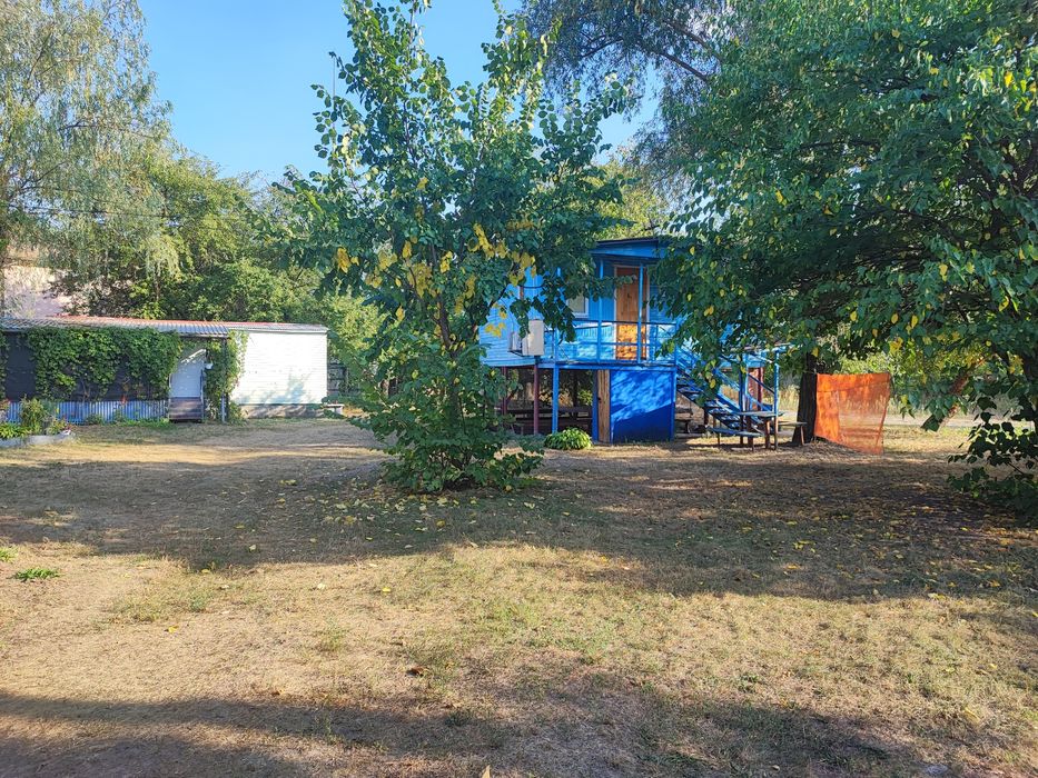 Продаж (1-Га+500м2.) Діюча база відпочинку на річці Десна. Без%