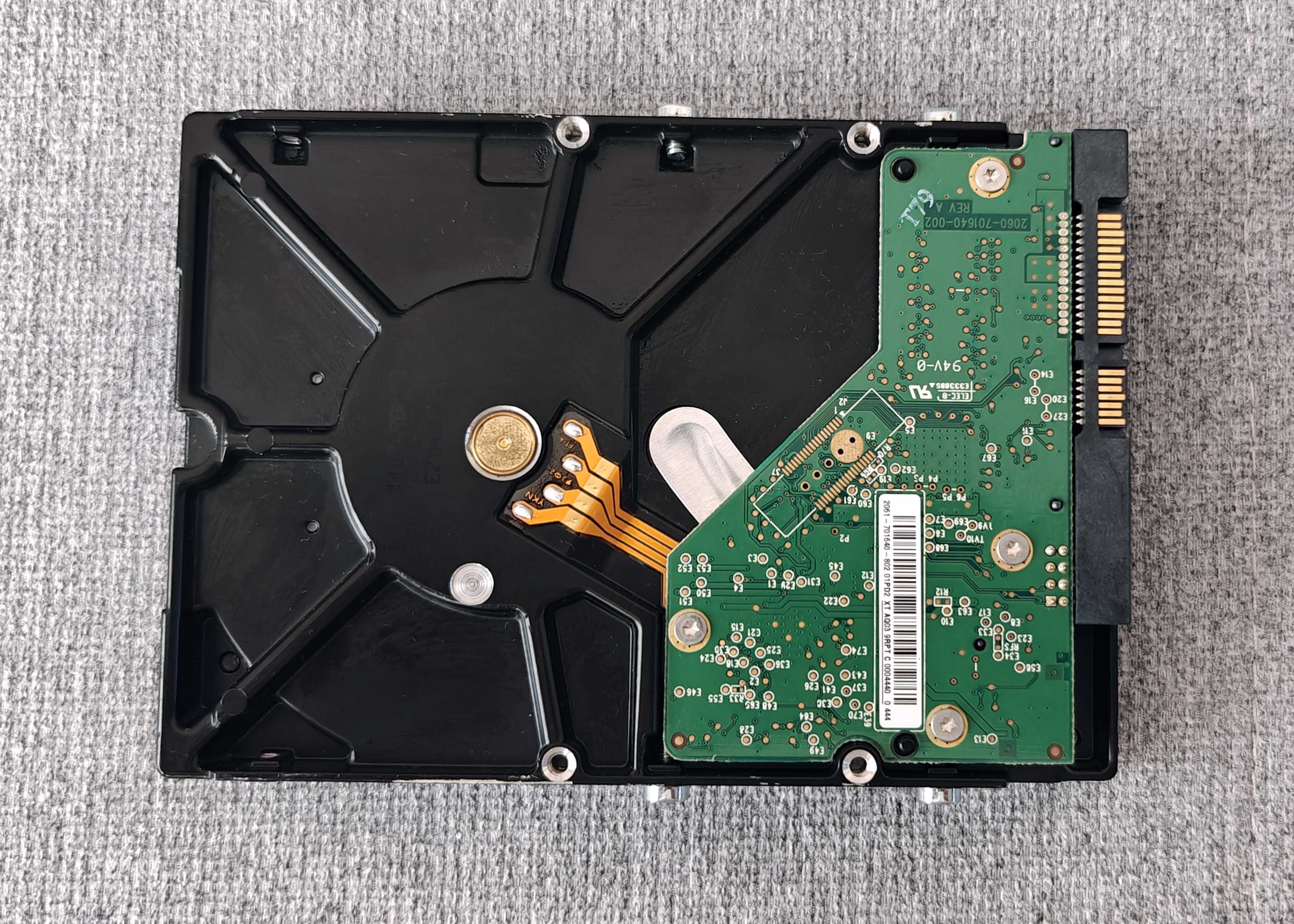 Жорсткий диск Western Digital Caviar Green WD6400AARS 3.5" 640 Gb