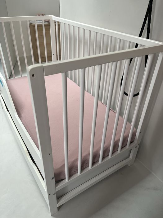 Łóżeczko niemowlęce, dziecięce, łóżko dla dziecka, z materacem