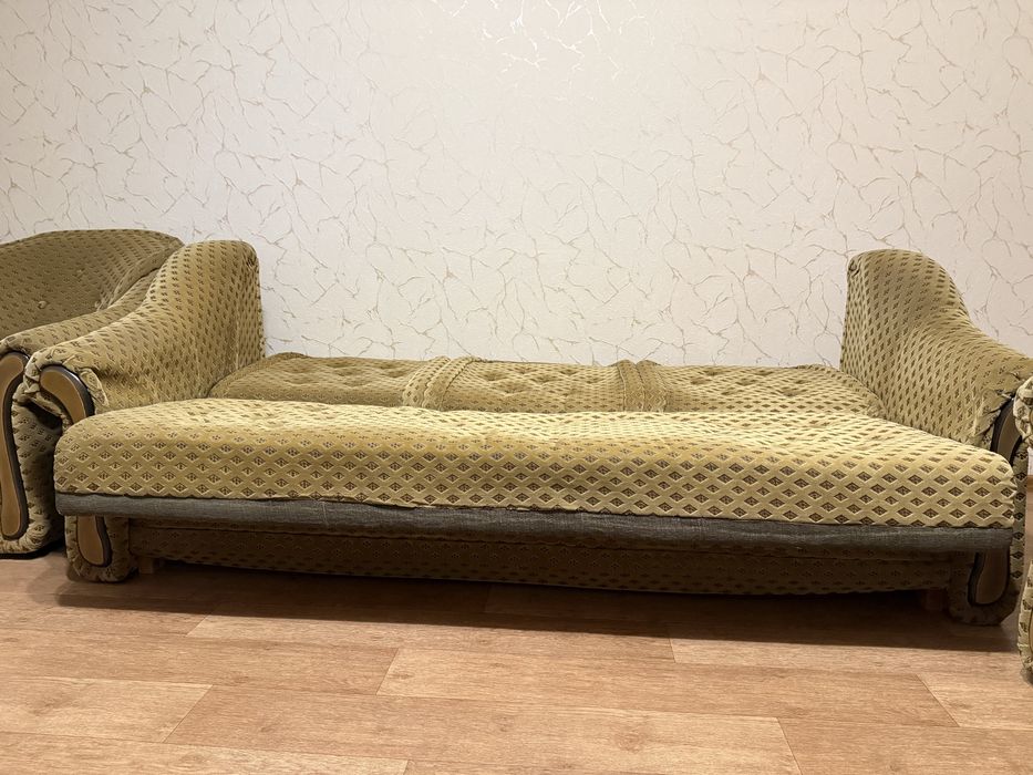 Продам диван та 2 крісла