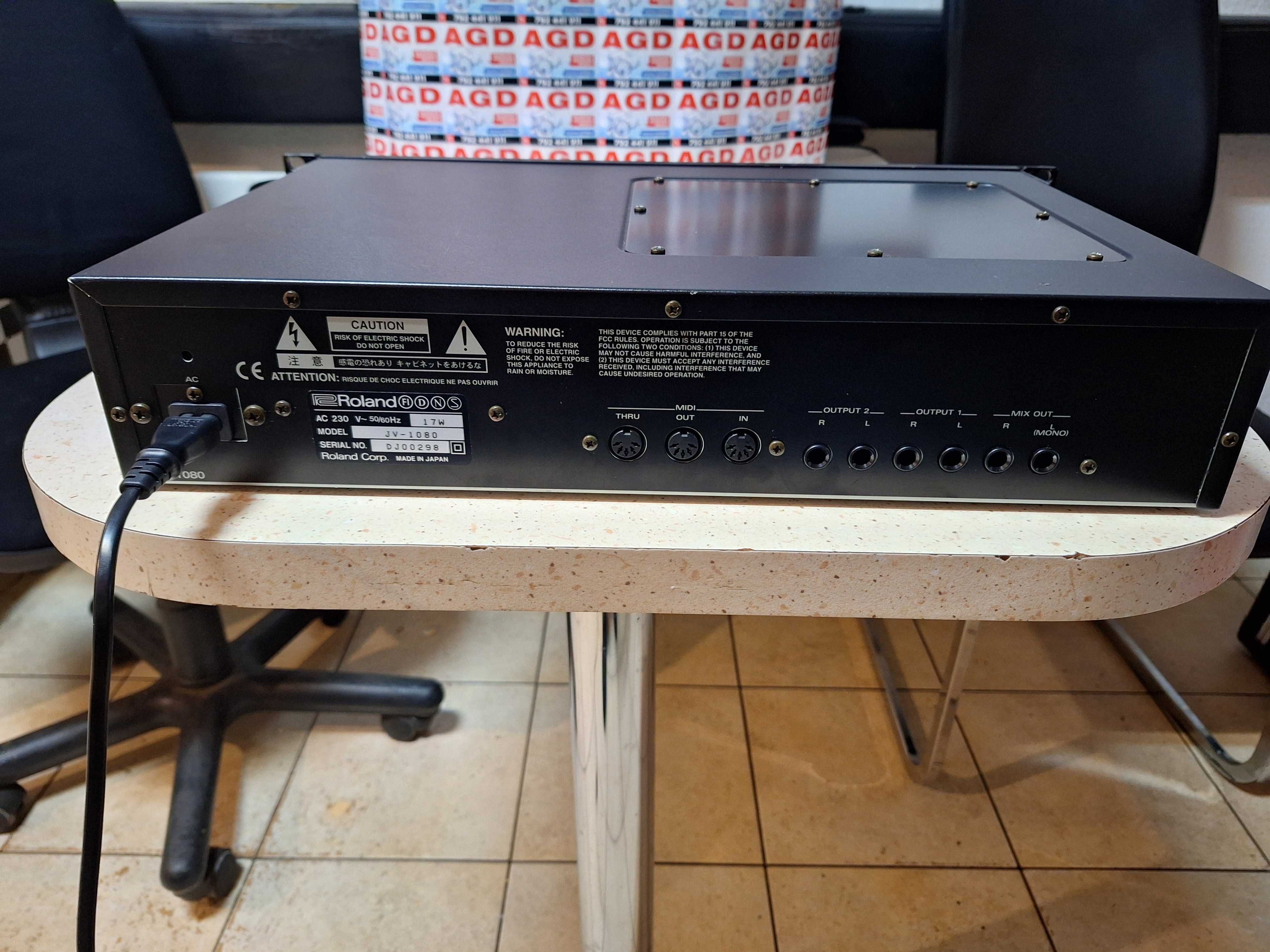 Roland Jv 1080  - moduł brzmieniowy - super stan.
