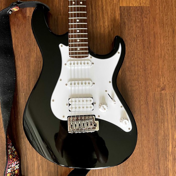 Cort G200 BLK Gitara Elektryczna Stratocaster