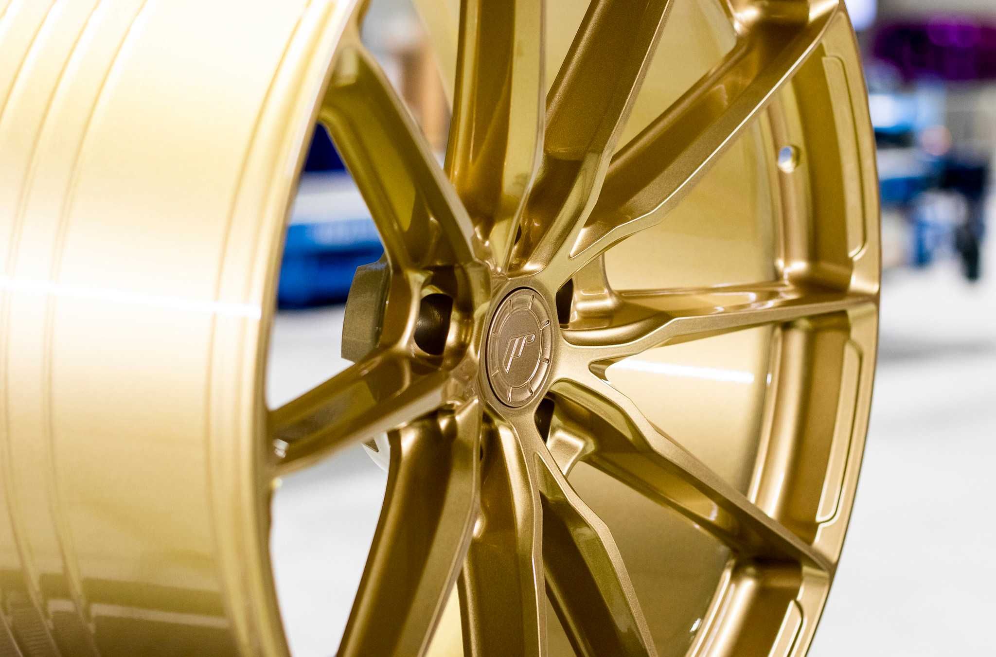 Felgi JR37 19" 8,5J 19x8,5" 5x114,3 Subaru Impreza WRX / STI Gold