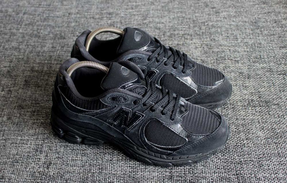 Кросівки New Balance 2002R Triple Black Оригінал 40.5р