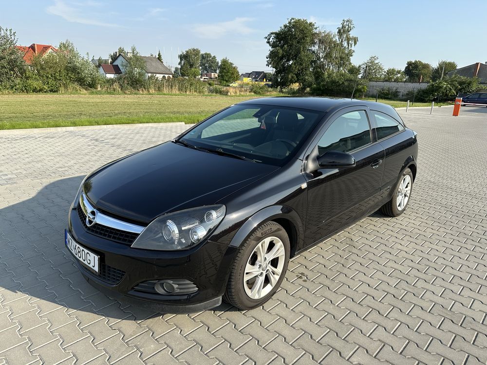 Opel astra H GTC 1.9 150km nowe opony doinwestowana