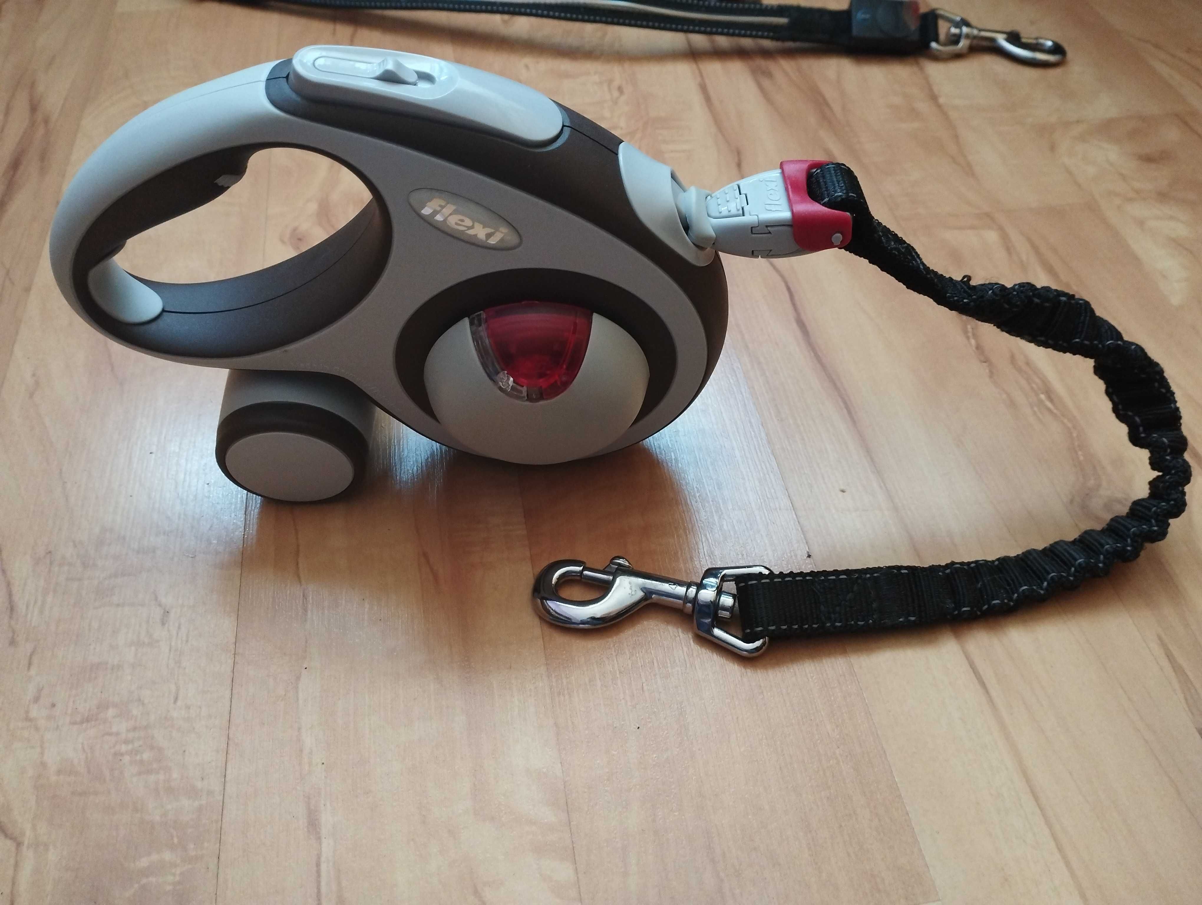 Smycz automatyczna Flexi Vario L (do 60 kg) z kompletem akcesoriów