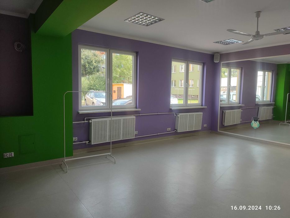 Wynajmę lokal ok 50m2, Super lokalizacja- Łowicz Starzyńskiego 1