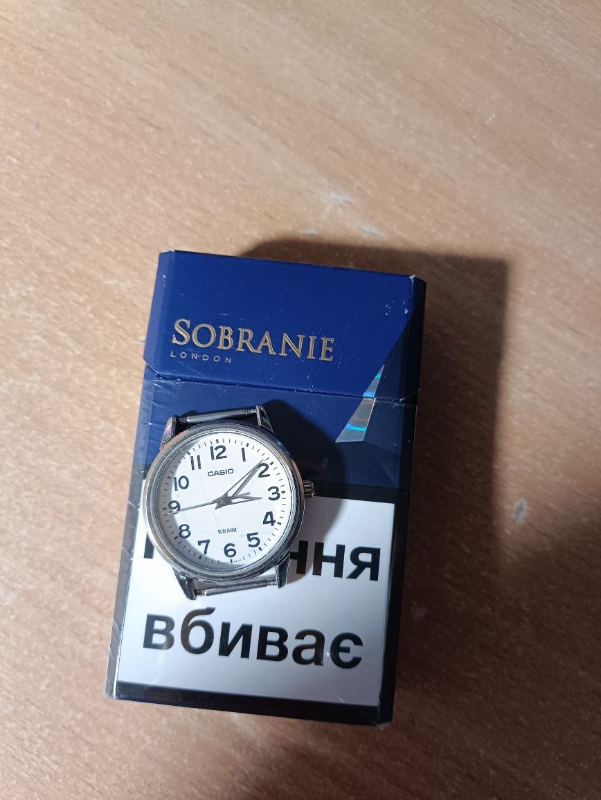 Годинник Casio  .