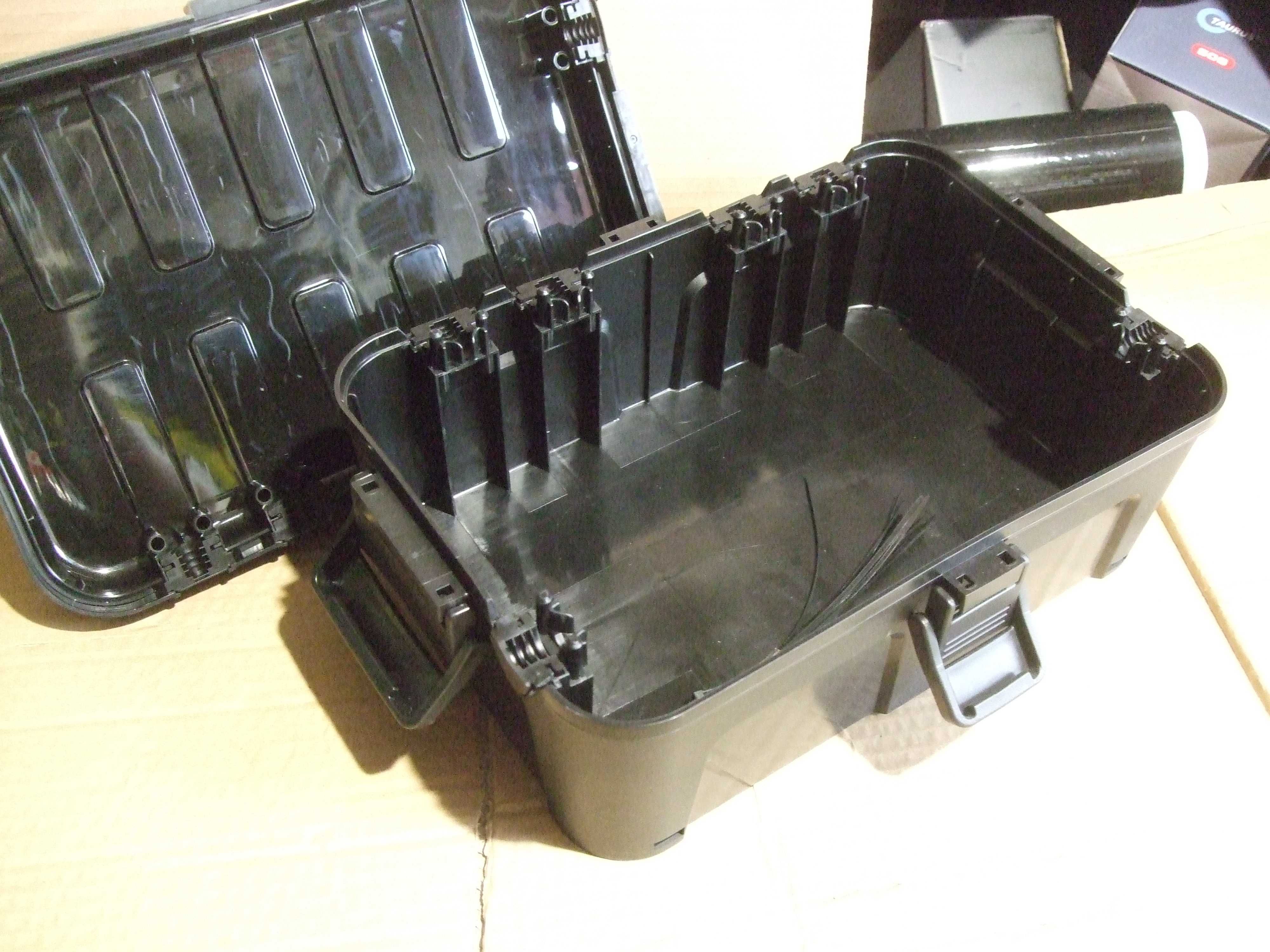 SKRZYNKA Obudowa OCHRONA Zabezpieczenie WTYCZKI Gniazda SAFE BOX IP54