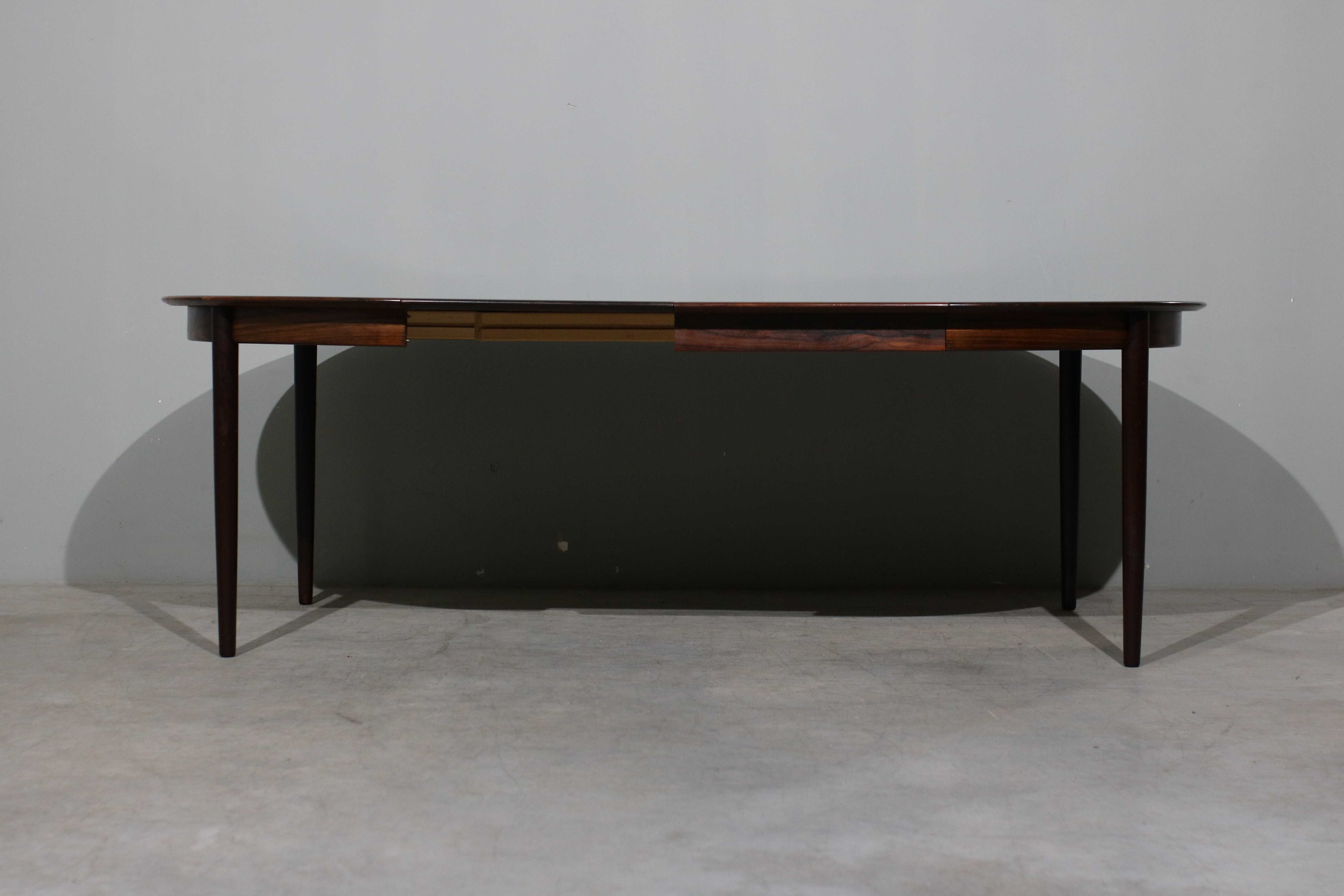 Mesa de jantar extensível Skovmand & Andersen em pau santo | Design