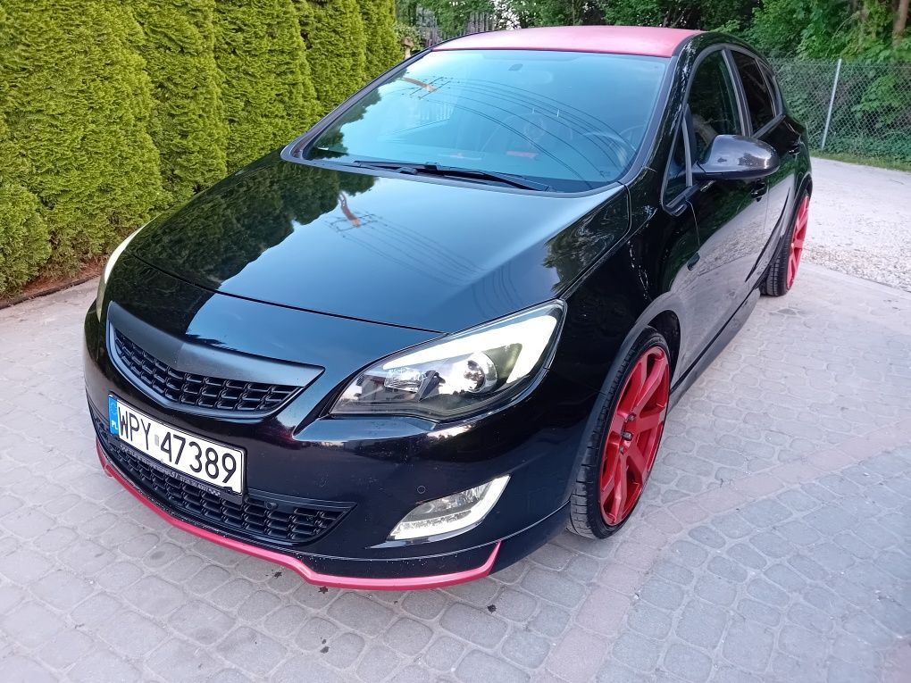 Opel Astra J 1.4 Benzyna Klimatyzacja Bogate wyposażenie