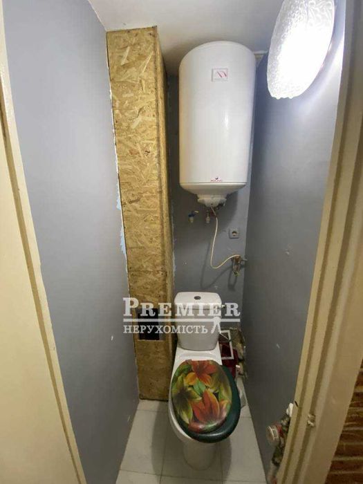 Продам двухкімнатну квартиру на Семена Палія