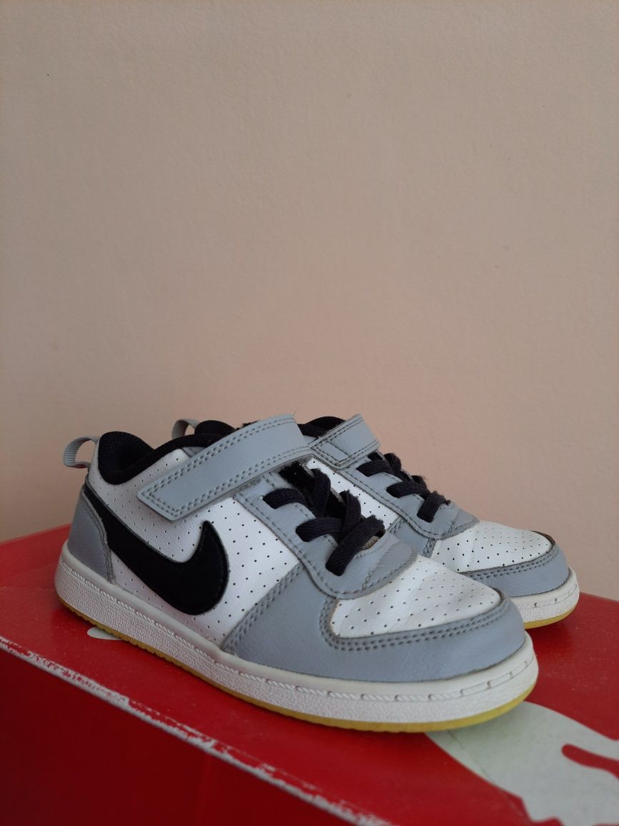 Buty dziecięce sportowe NIKE rozmiar 27