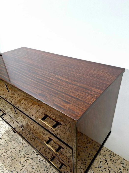 Comoda Vintage de madeira. Vintage Wooden Dresser