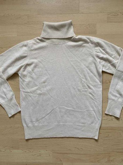 Кашемировый тонкий бадлон гольф оверсайз на размер S-M