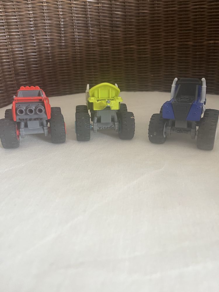 Carrinhos Monster Machine 3 unidades