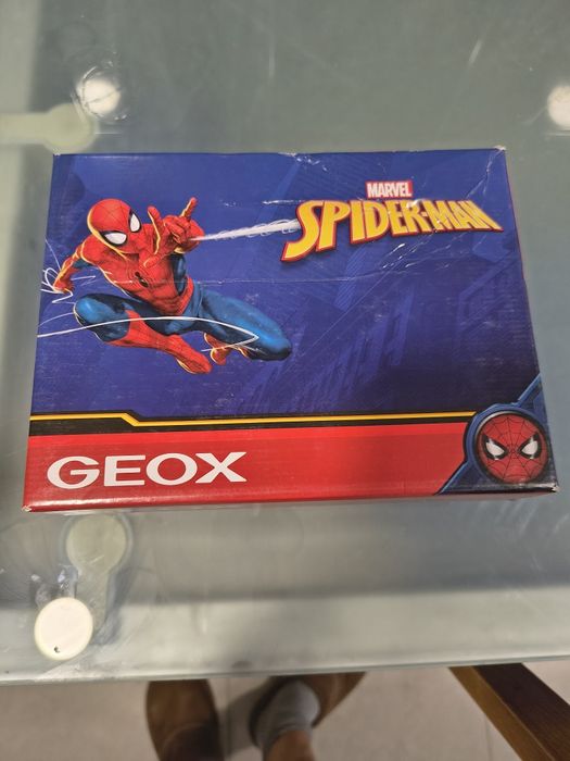 Sapatilhas Geox novas em caixa