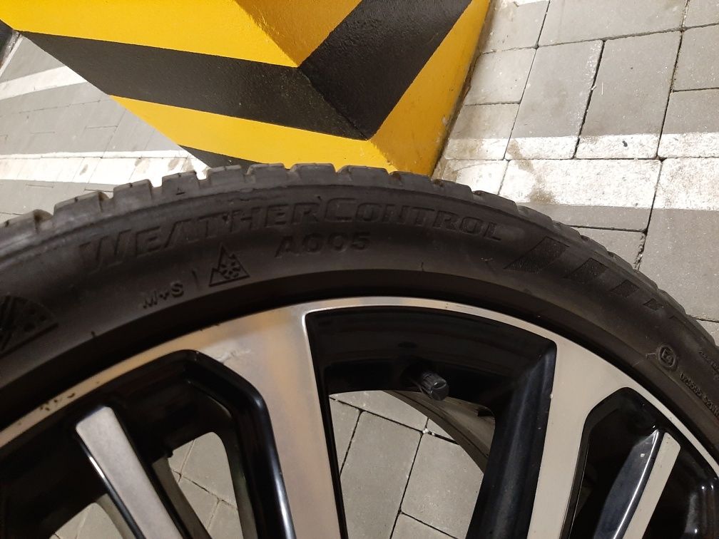 Opona Bridgestone weathercontrol A005