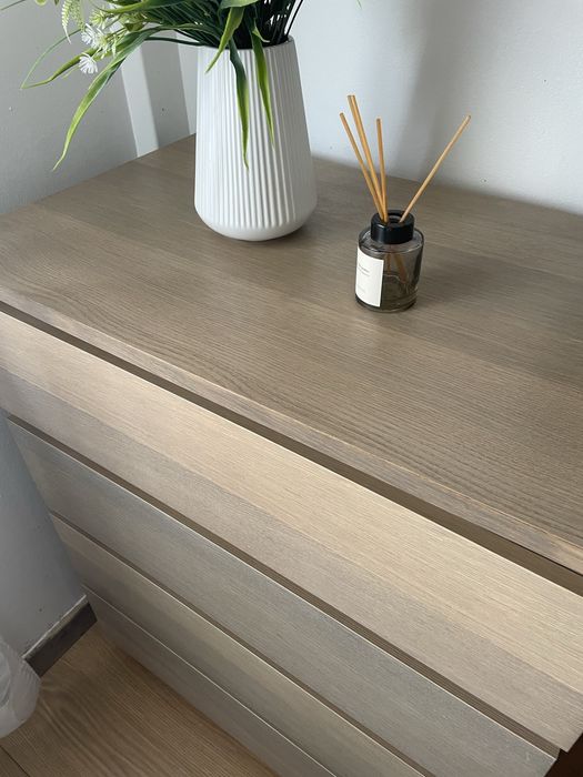 Comoda IKEA com 4 gavetas