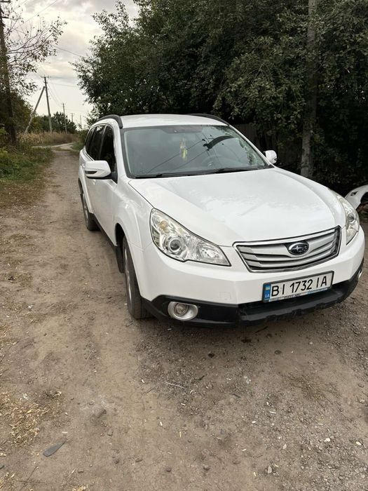 Subaru Outback 2011, 2.5л газ/бенз