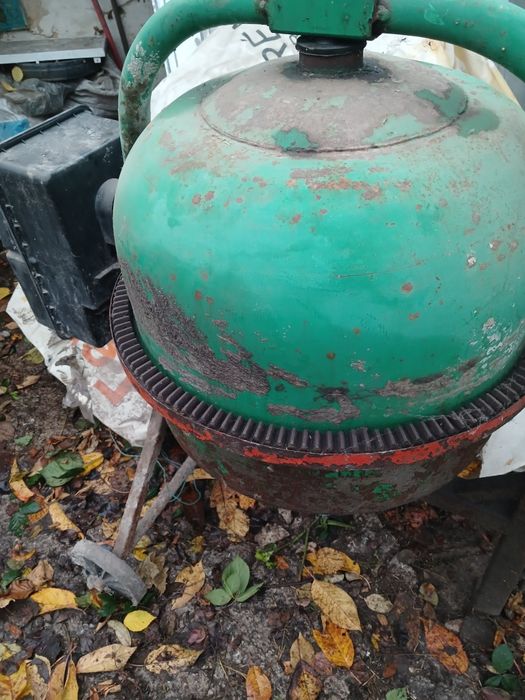 Продам Бетономішалку