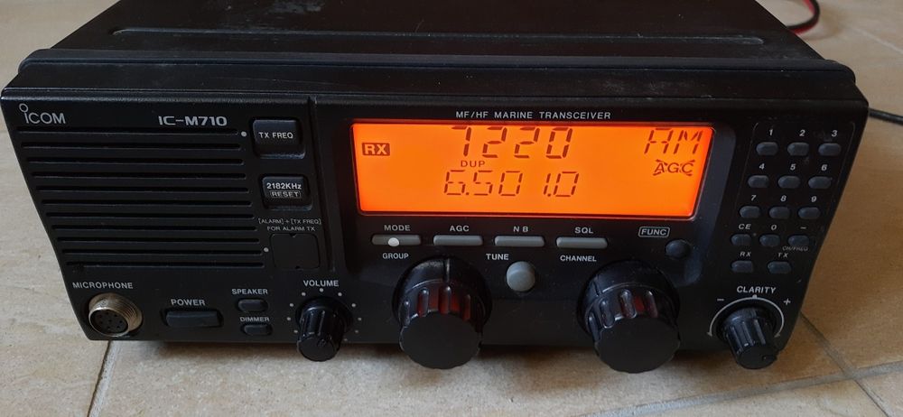 ICOM IC-M710 MF/HF  морской приемопередатчик и GLOBE WIRELESS GL-5100