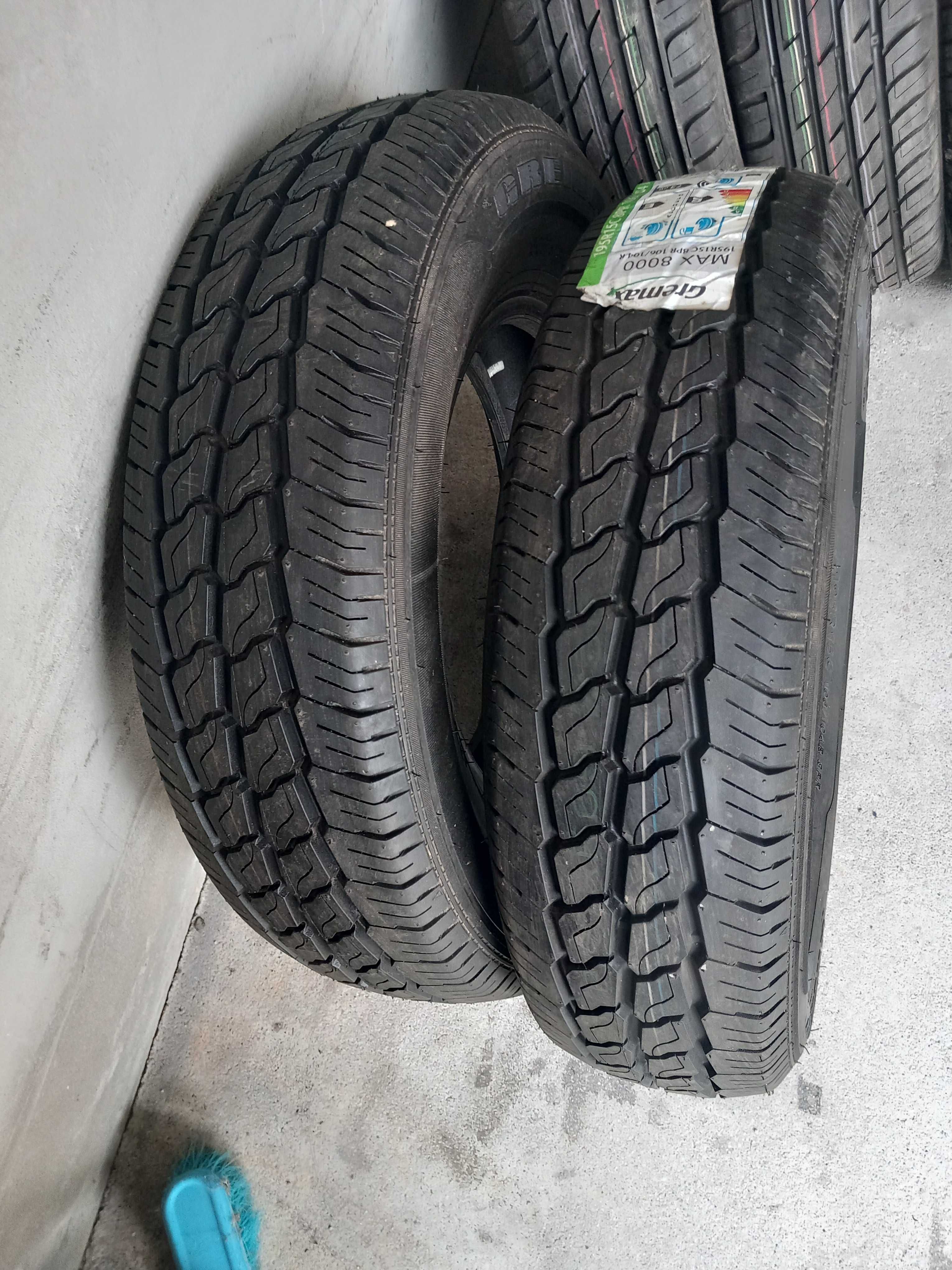 2 Pneus 195R15 C Novos