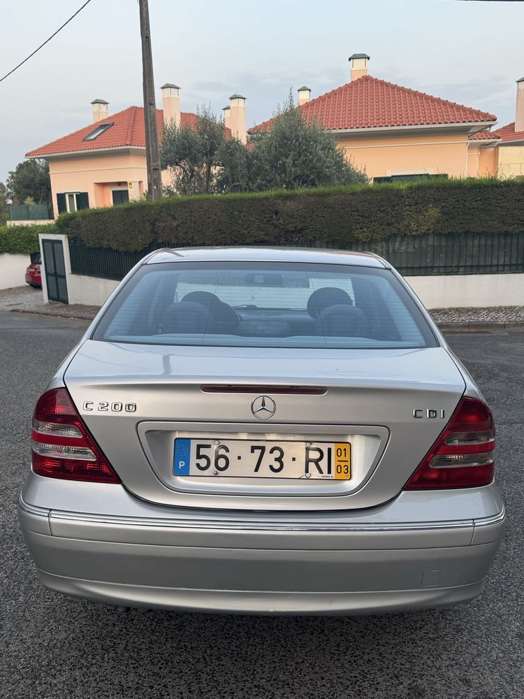 MERCEDES- BENZ C200 CDI DIESEL AR CONDICIONADO 2001
