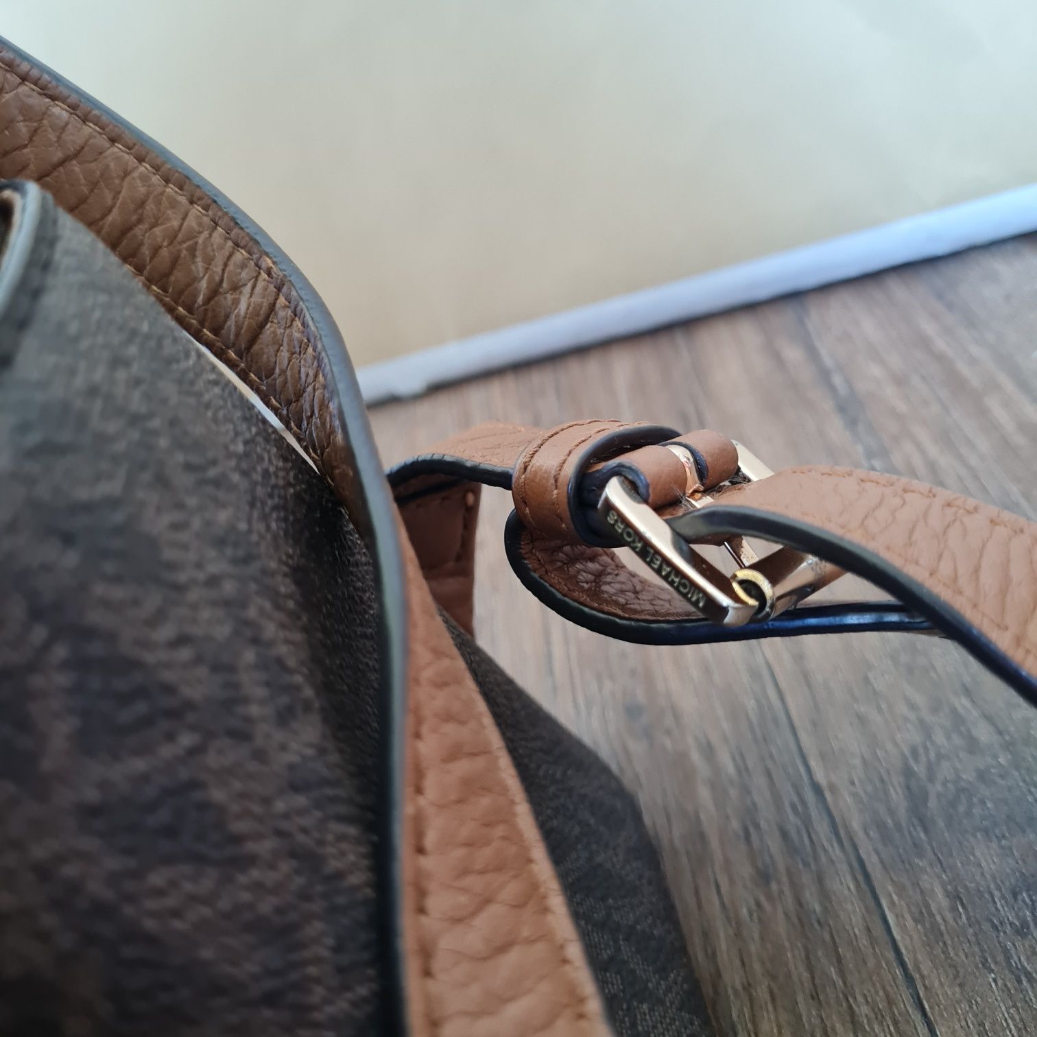 Michael Kors plecak plecaczek rhea brązowy mk monogram logowany złote