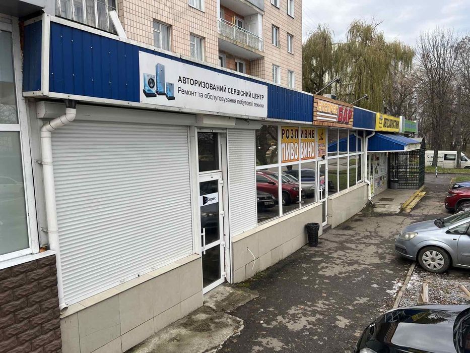 Продаж фасадного комерційного приміщення