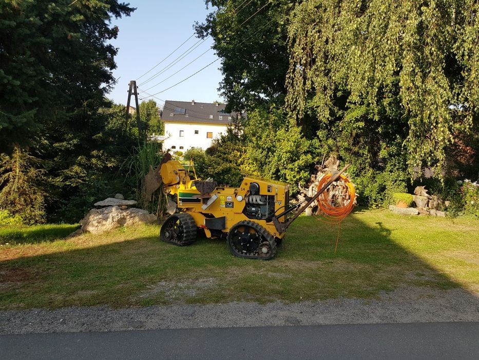 Vermer PTX40 pługoukładacz z wibracyjn  koparka łańcuchowa  koparka ła