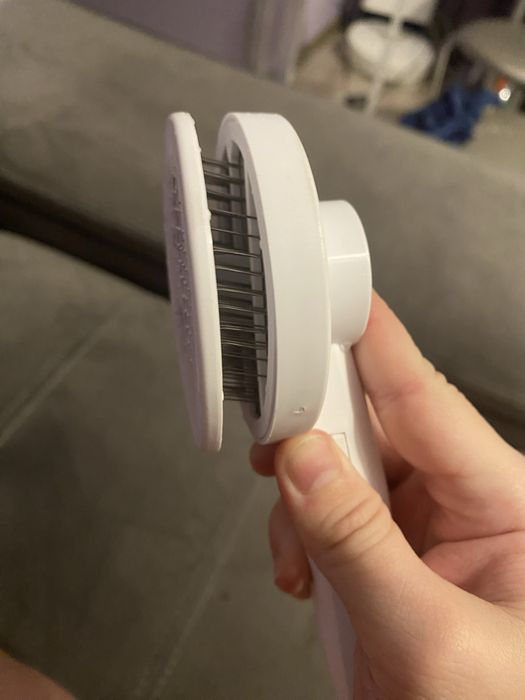 Щітка для легкого вичісування тварин/котиків/собак/шиншил чи ін