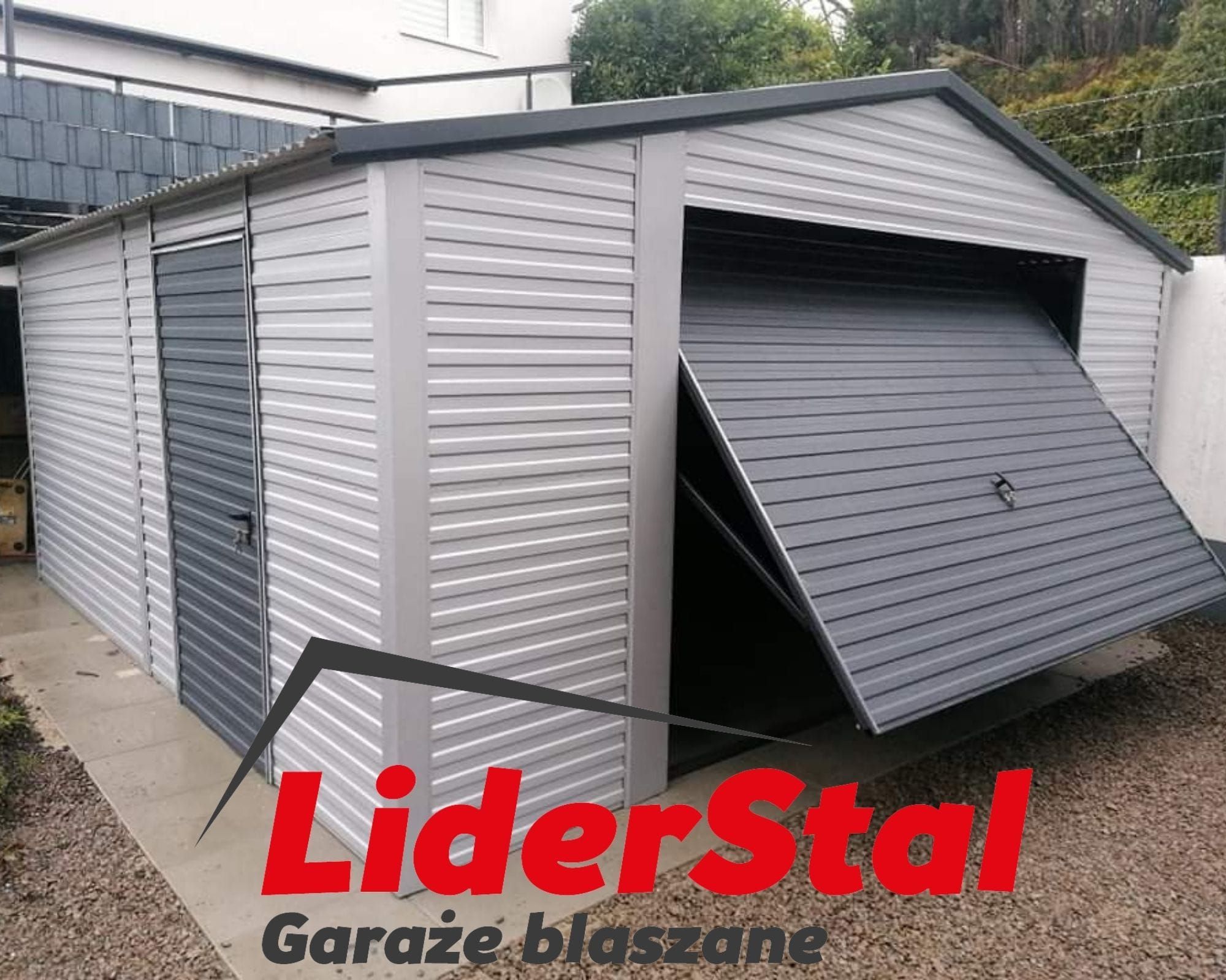 Garaż blaszany jednostanowiskowy 5x6 m - Dach dwuspadowy, Brama uchyln