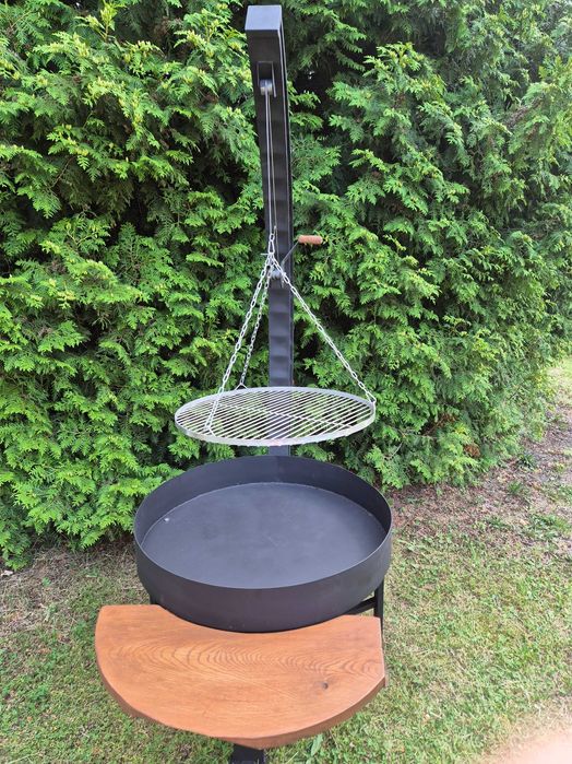 Grill Ogrodowy z paleniskiem