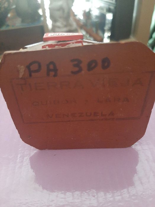 Buteco de Jugos em terracota Venezuela