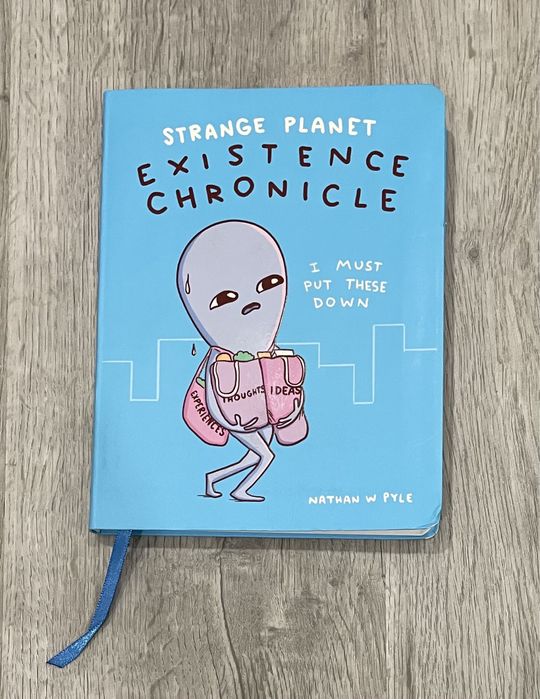 Livro: "Strange Planet - Existence Chronicle"