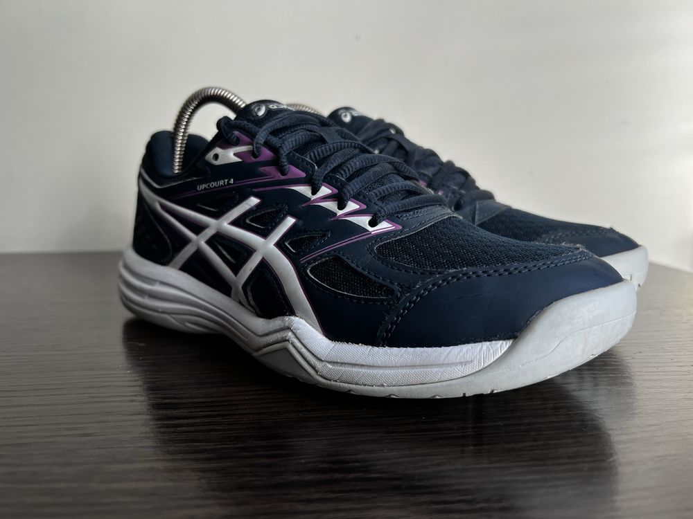 Кросівки ASICS UPCOURT GS 1074A027 Розмір 38 на 24 см