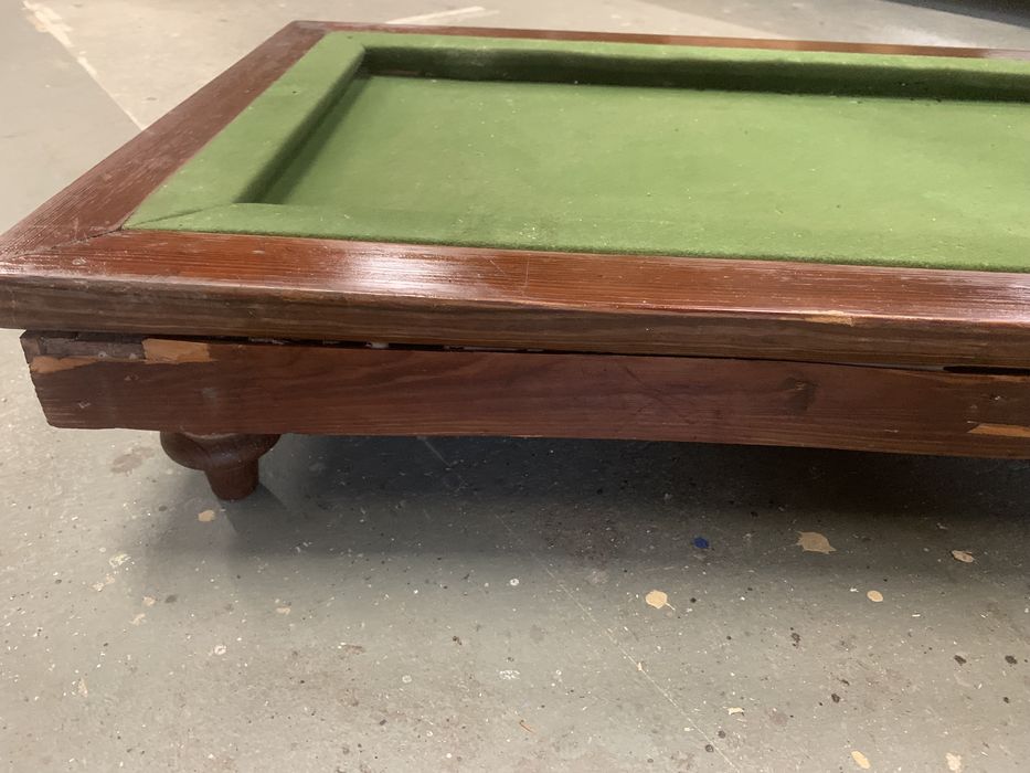 Mesa de bilhar antiga