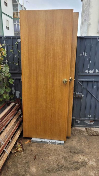 Vendo 8 Portas sem Aro 75 x 200 x 5 cm Carvalho