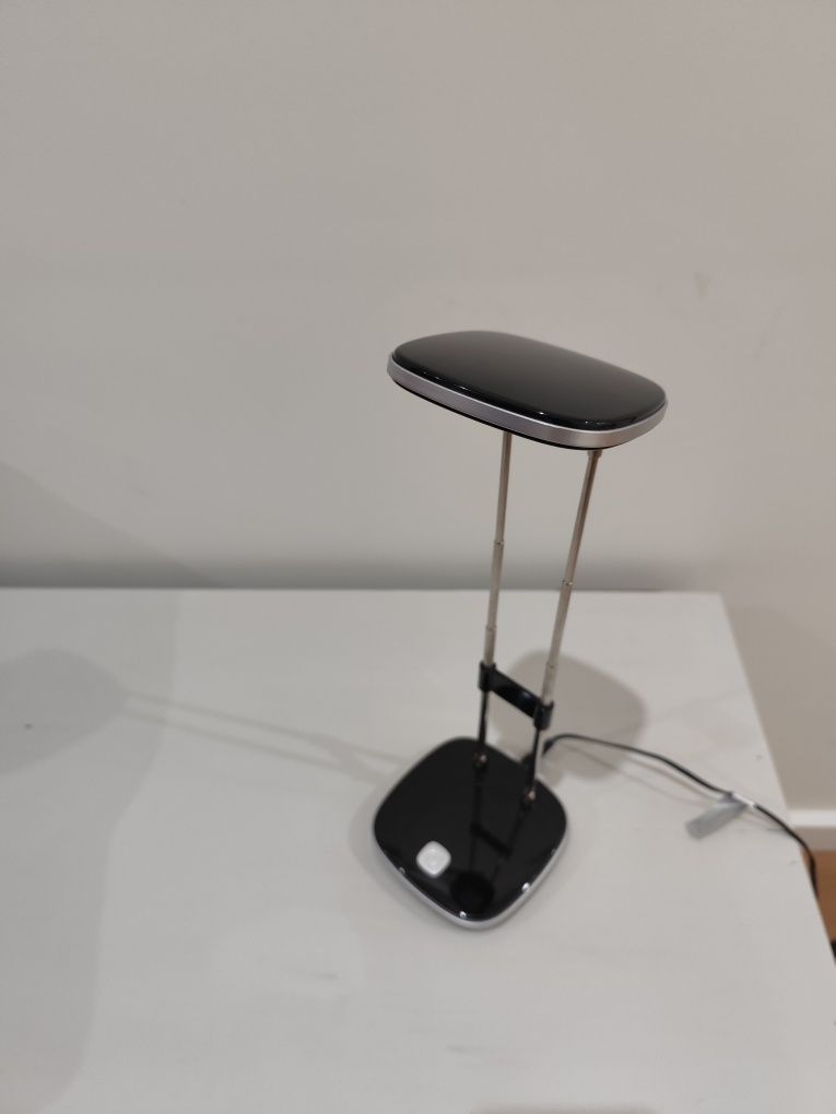 Candeeiro mesa led