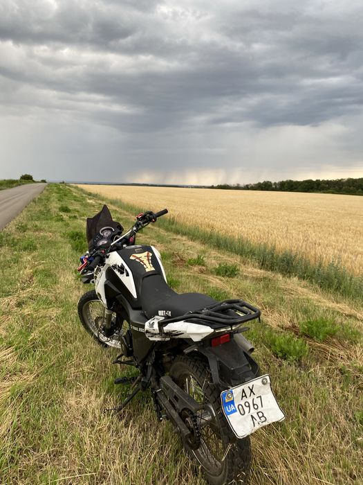 Срочно продам мотоцикл Shineray x-trail trophy 250