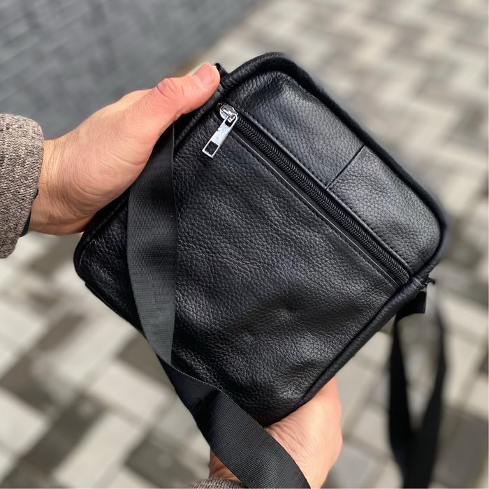 Шкіряня сумка чоловіча компактна невелика чорна барсетка Volt