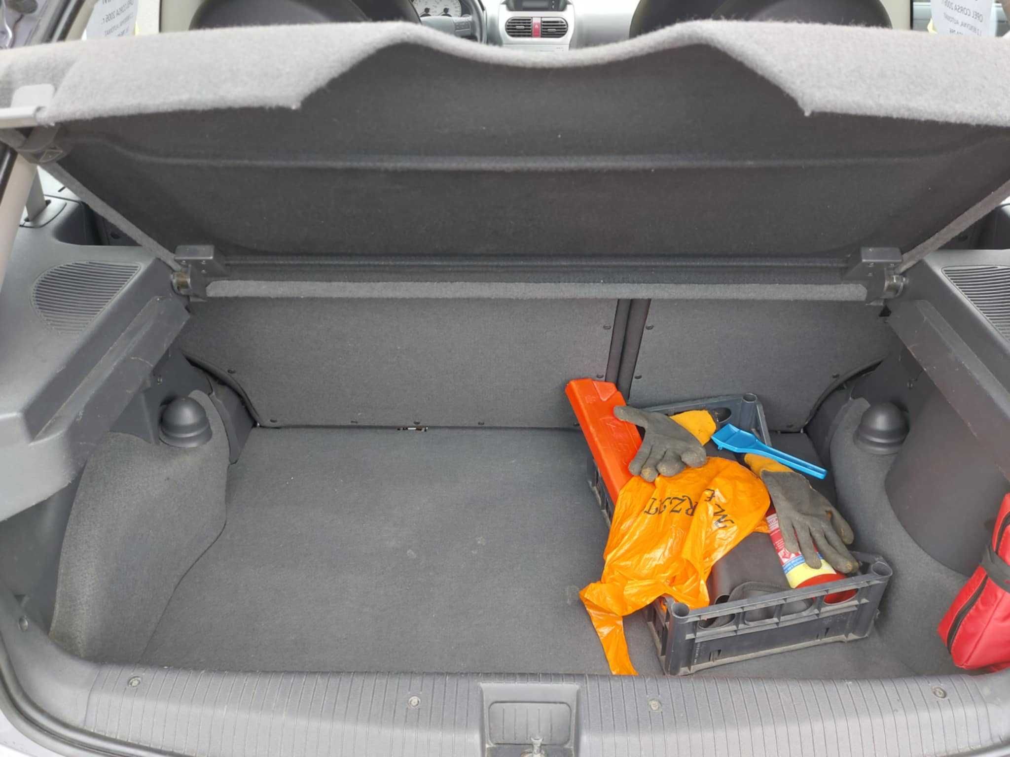 Opel corsa 1.2 benzyna 80km 2006 r