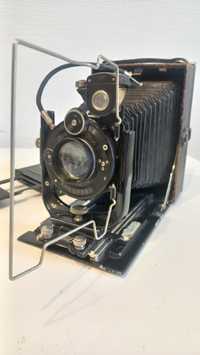 Німецькій фотоапарат 20 століття  Zeiss ikon