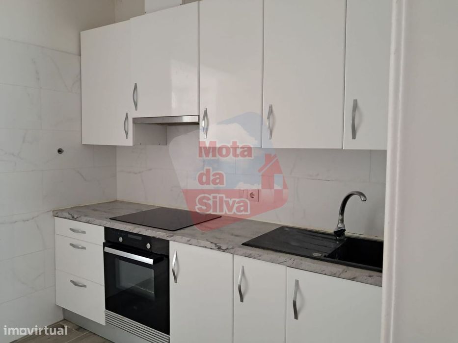 Excelente Apartamento T1, com logradouro