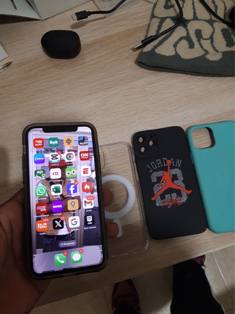 Iphone 11 Pro  seme novo