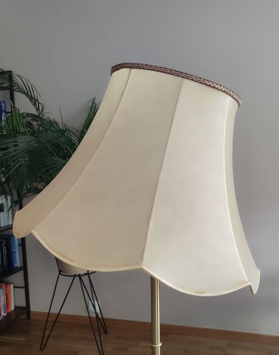 Lampa z abażurem Abażur