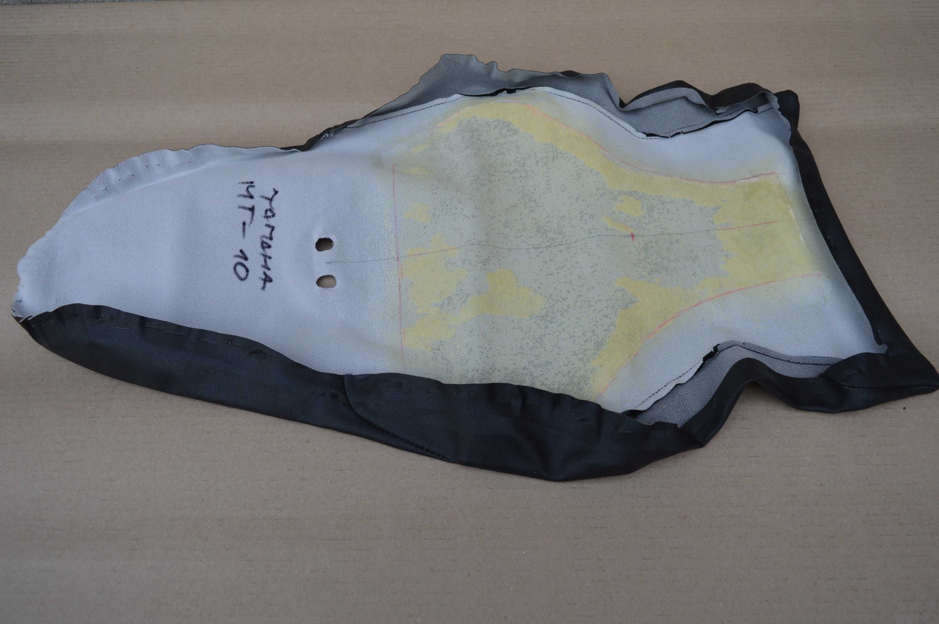 Yamaha MT 10 mt10 POKROWIEC poszycie siedzenie oem